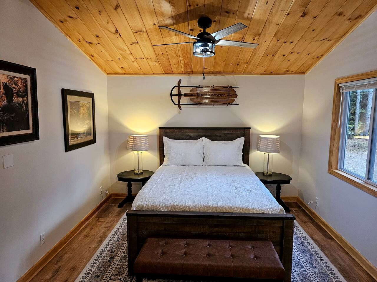 Beautiful Cozy Cabin with Hot Tub and Fire Pit near Haverhill, New Hampshire