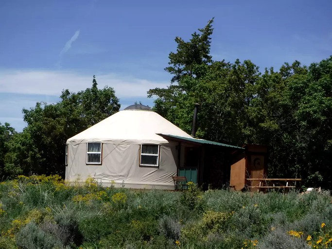 Yurts (Pocatello, Idaho, United States)