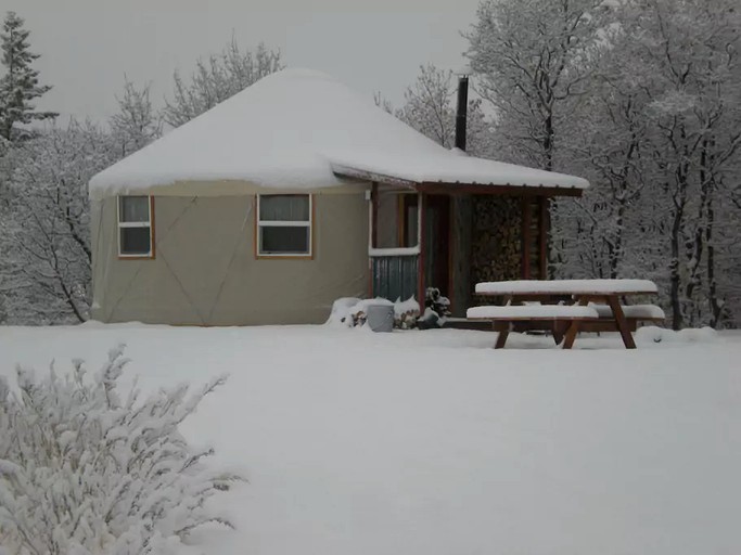 Yurts (Pocatello, Idaho, United States)