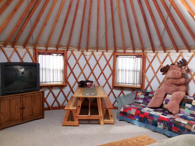 Yurts (Pocatello, Idaho, United States)