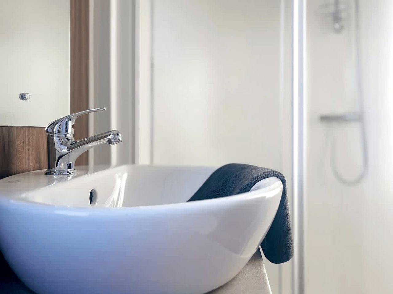 Peaceful Beachside Holiday Home with On-Site Activities, Parking & Modern Comfort in Scotland, United Kingdom