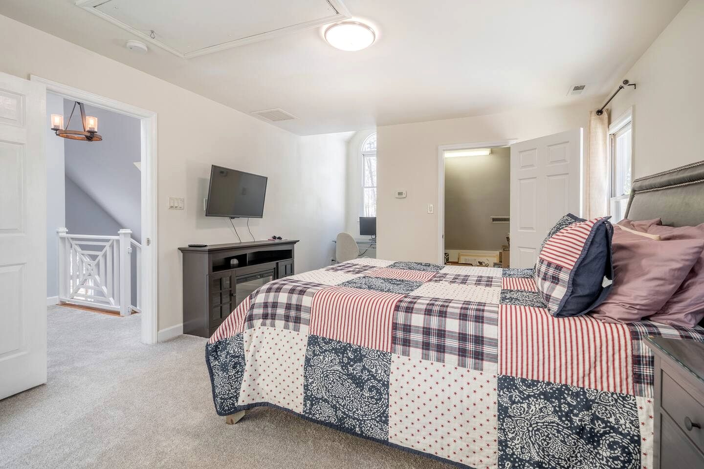 Off-Grid Cottage with Foosball and Great Vistas in Chapel Hill, North Carolina