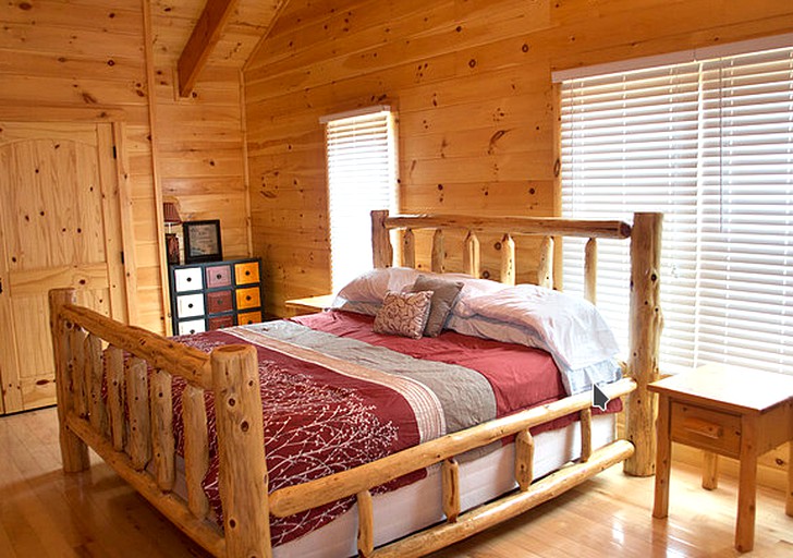 Log Cabins (Dobson, North Carolina, United States)