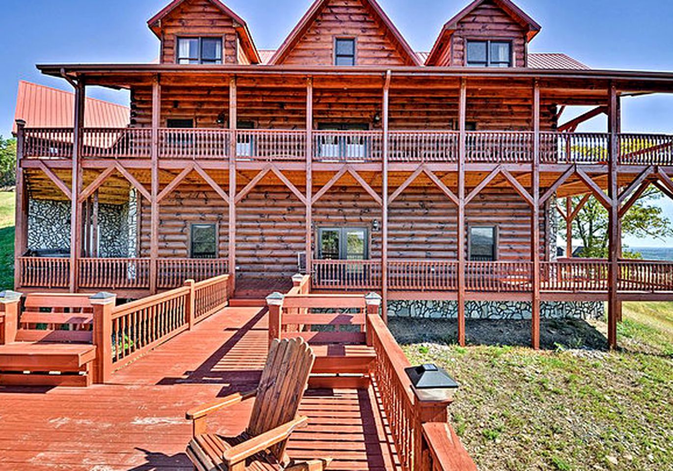 Log Cabins (Dobson, North Carolina, United States)