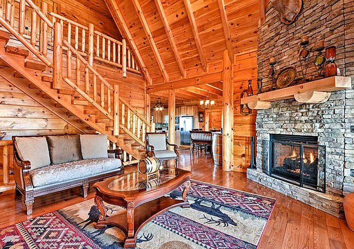 Log Cabins (Dobson, North Carolina, United States)