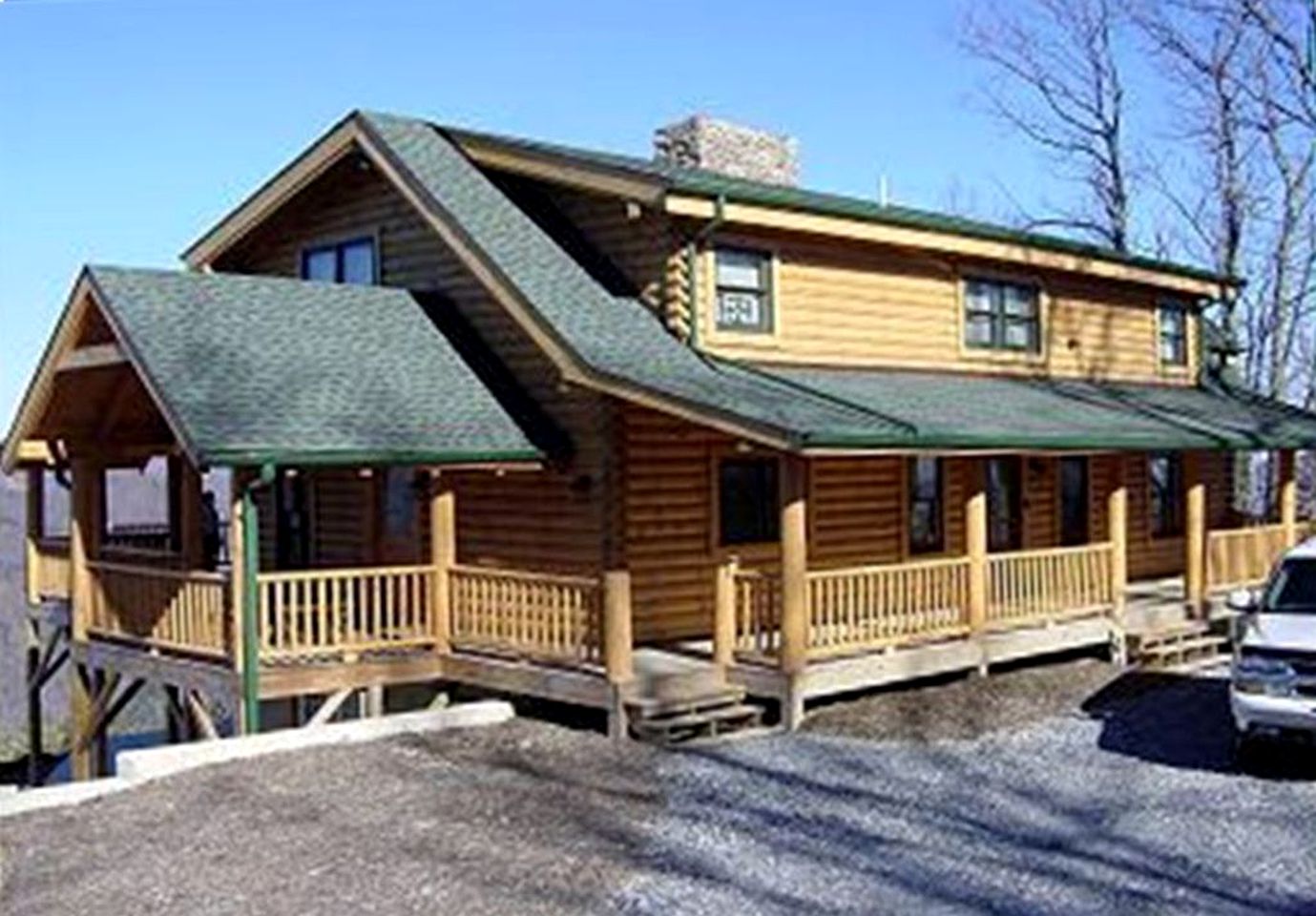 Secluded Log Cabin Rental with Views of Mount Mitchell in North Carolina