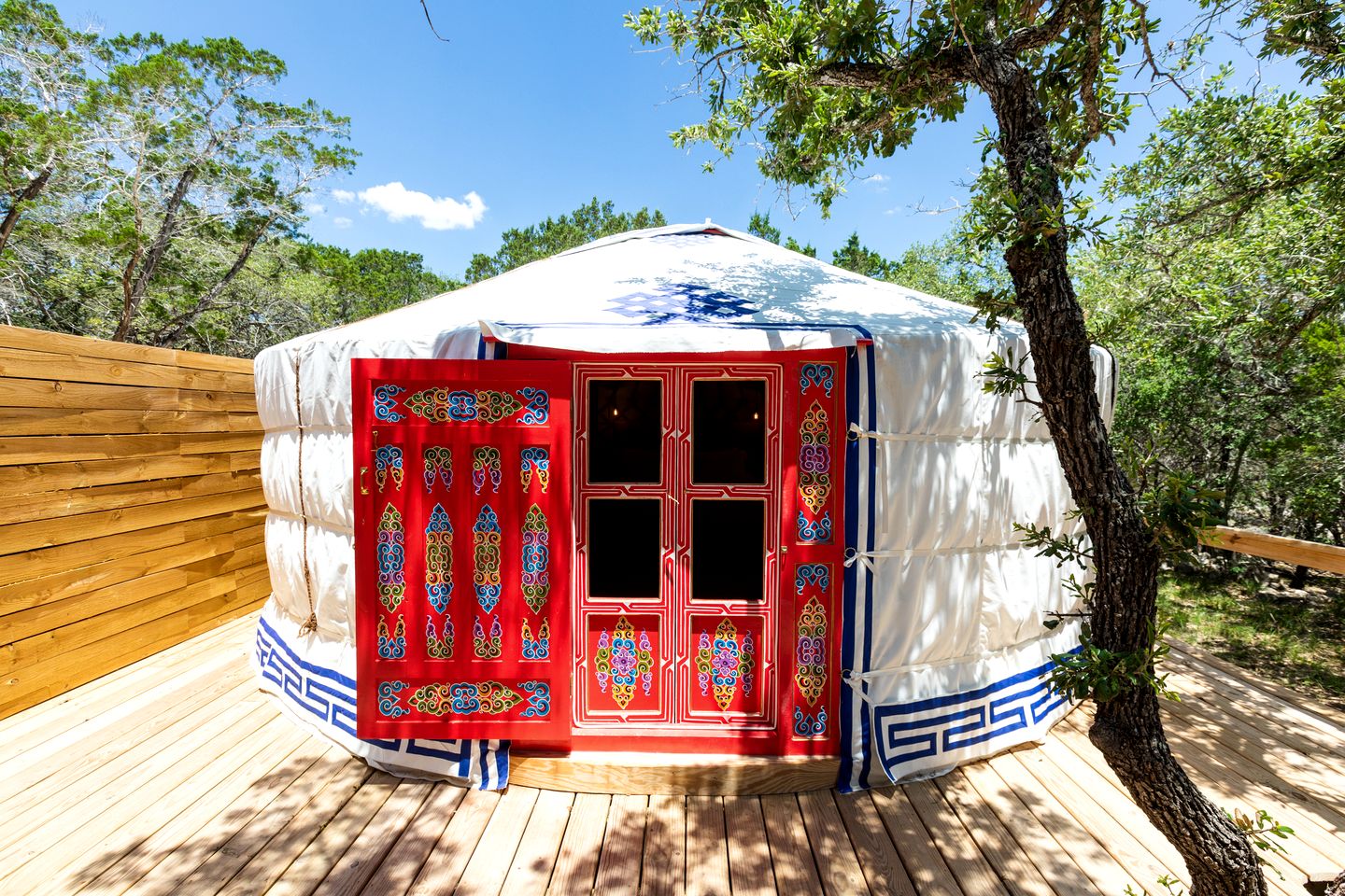 Beautiful Secluded Yurt with Hot Tub in Dripping Springs, Texas