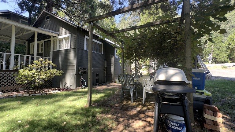 Cabins (United States of America, Castella, California)