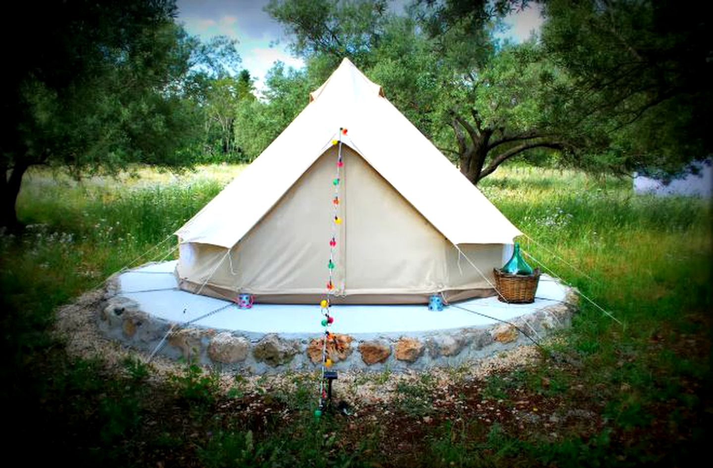 Secluded Bell Tent Rental for a Getaway in the Countryside near Syracuse, Sicily