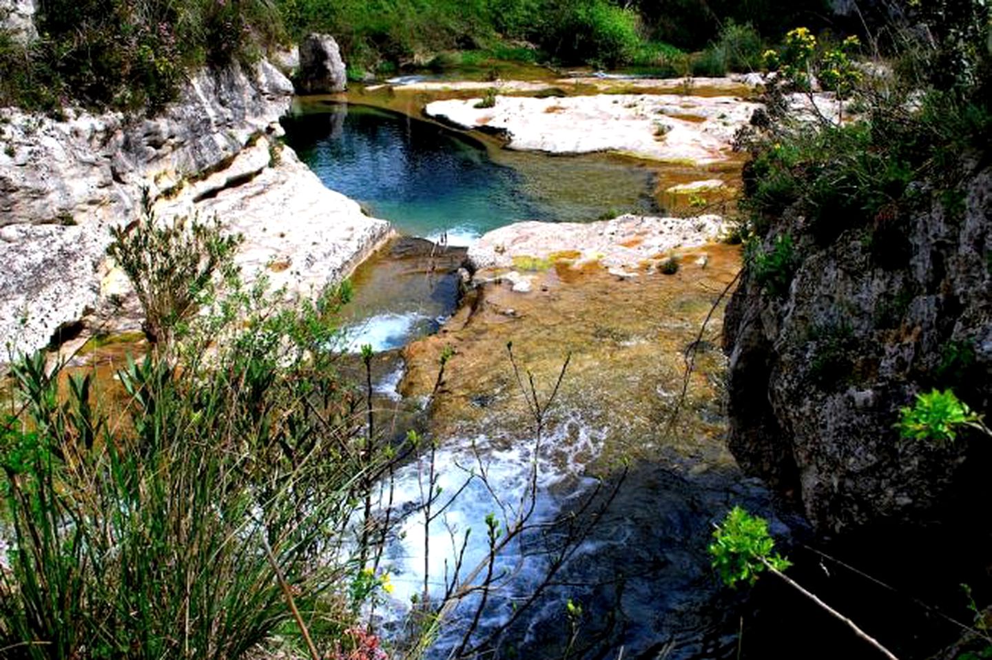 Secluded Bell Tent Rental for a Getaway in the Countryside near Syracuse, Sicily