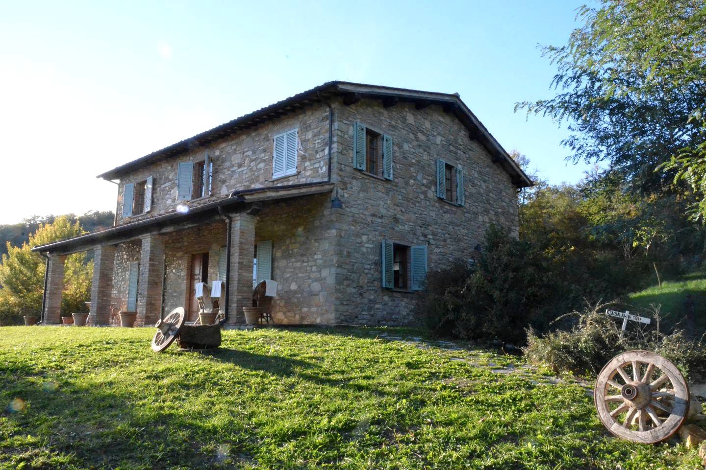 Stunning Villa Rental near Walking Trails in Arezzo, Tuscany, Italy