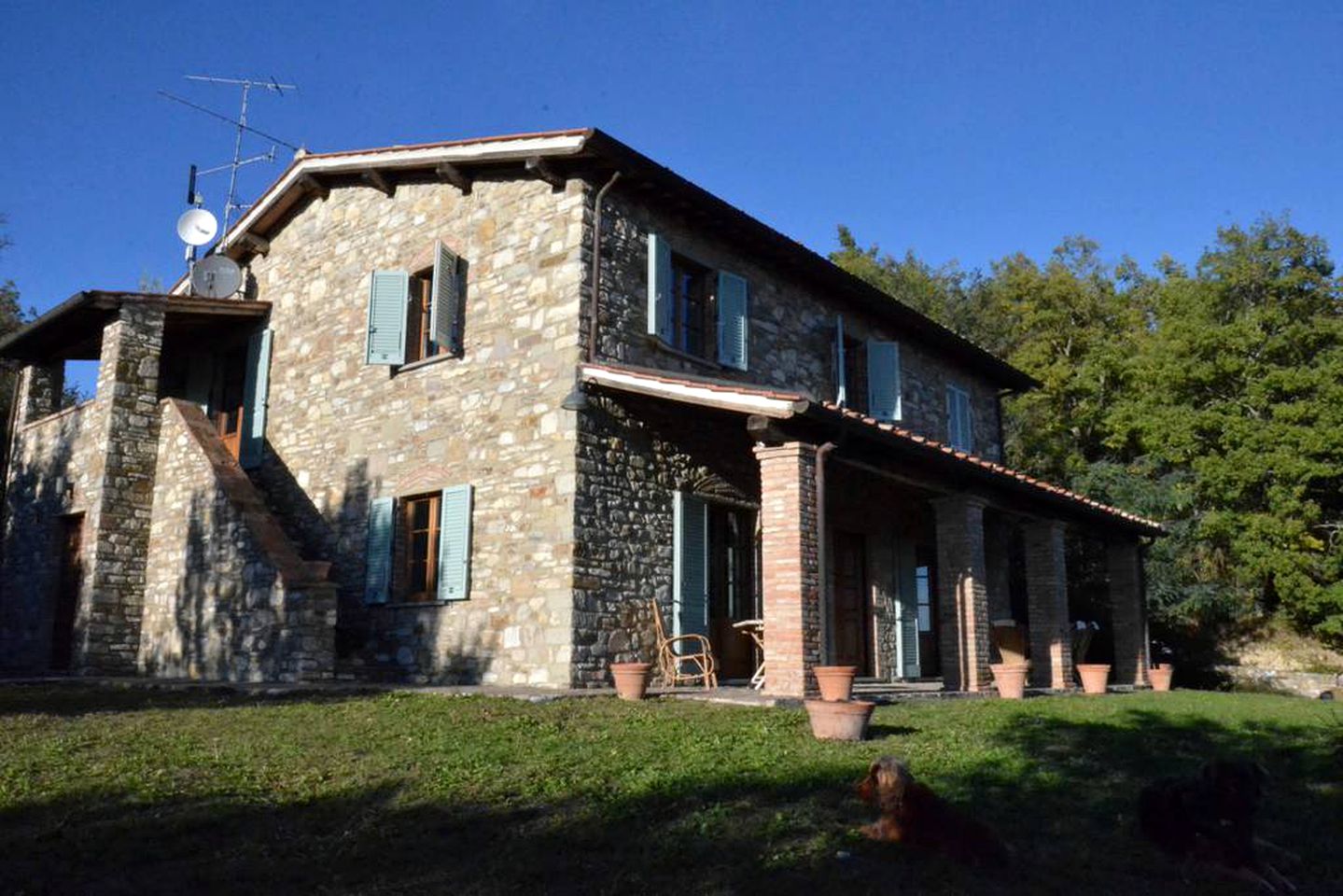 Stunning Villa Rental near Walking Trails in Arezzo, Tuscany, Italy