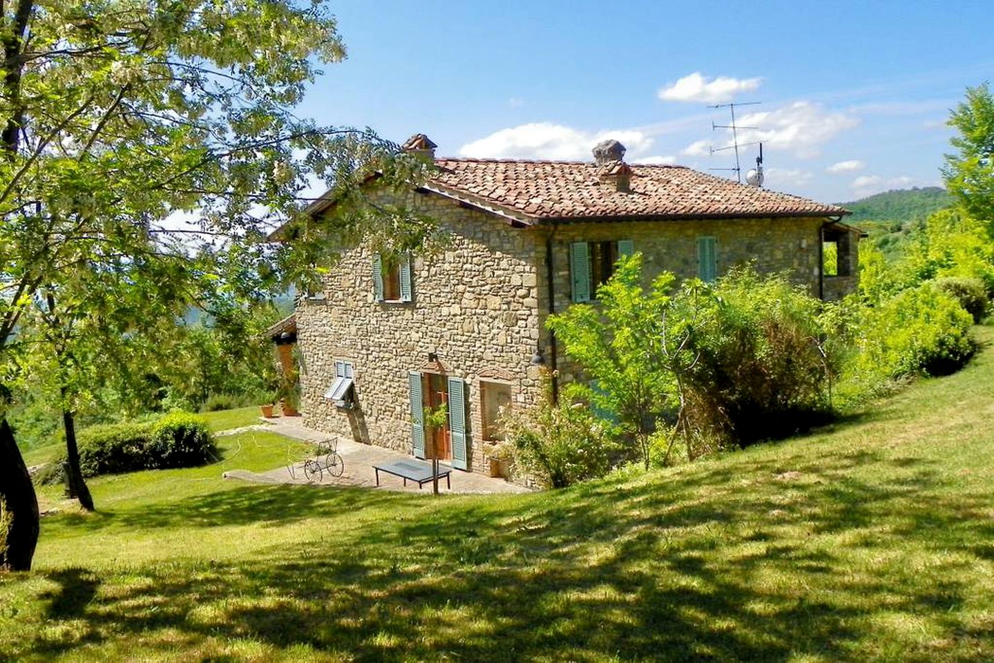 Stunning Villa Rental near Walking Trails in Arezzo, Tuscany, Italy