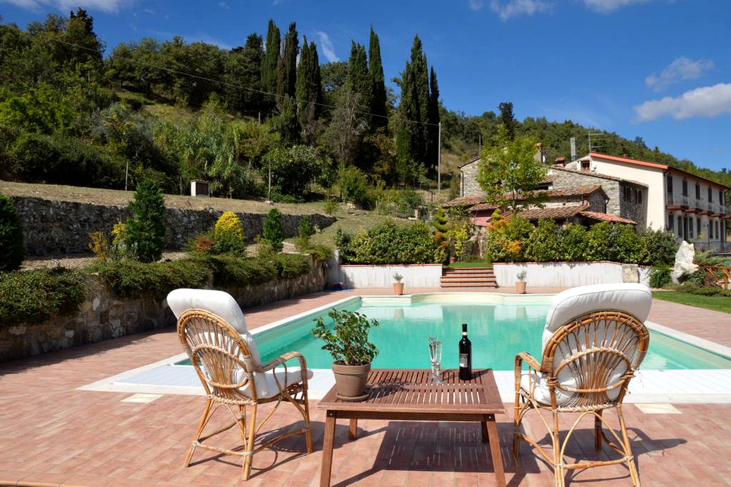 Stunning Villa Rental near Walking Trails in Arezzo, Tuscany, Italy