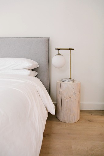 Cabins (Toronto, Ontario, Canada)