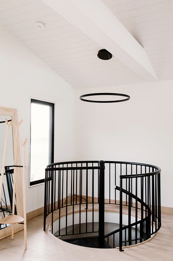 Cabins (Toronto, Ontario, Canada)