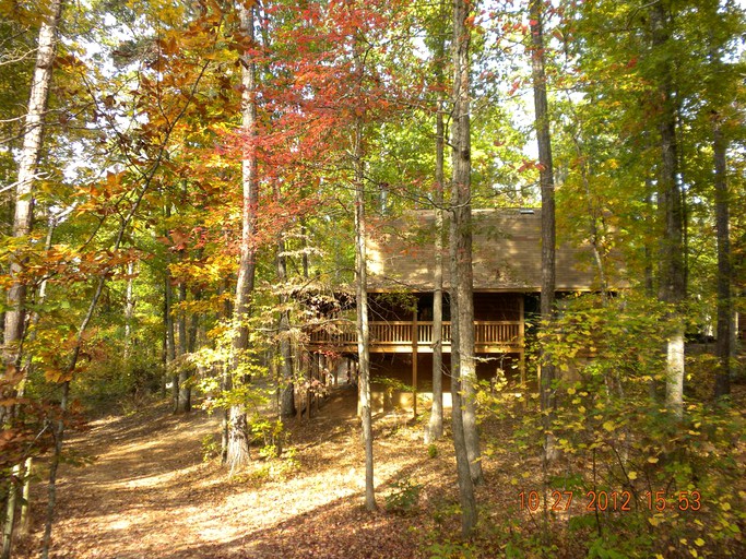 Cabins (Pine Mountain, Georgia, United States)