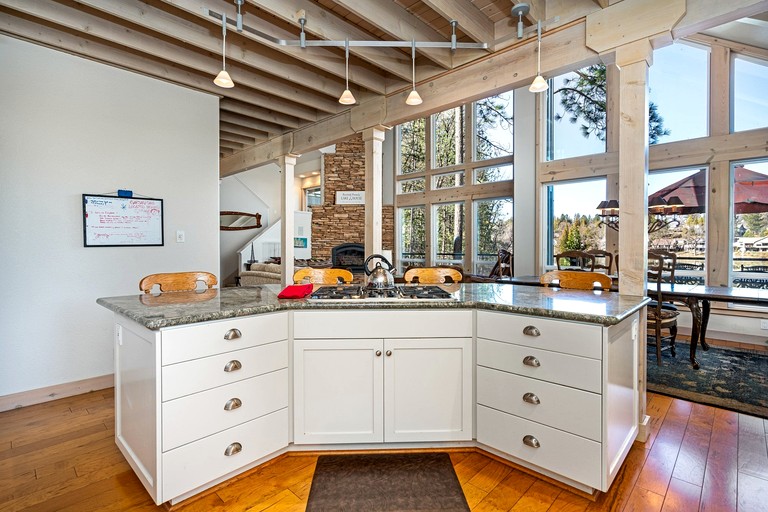 Villas (United States of America, Groveland, California)