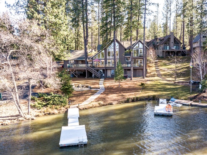 Villas (United States of America, Groveland, California)