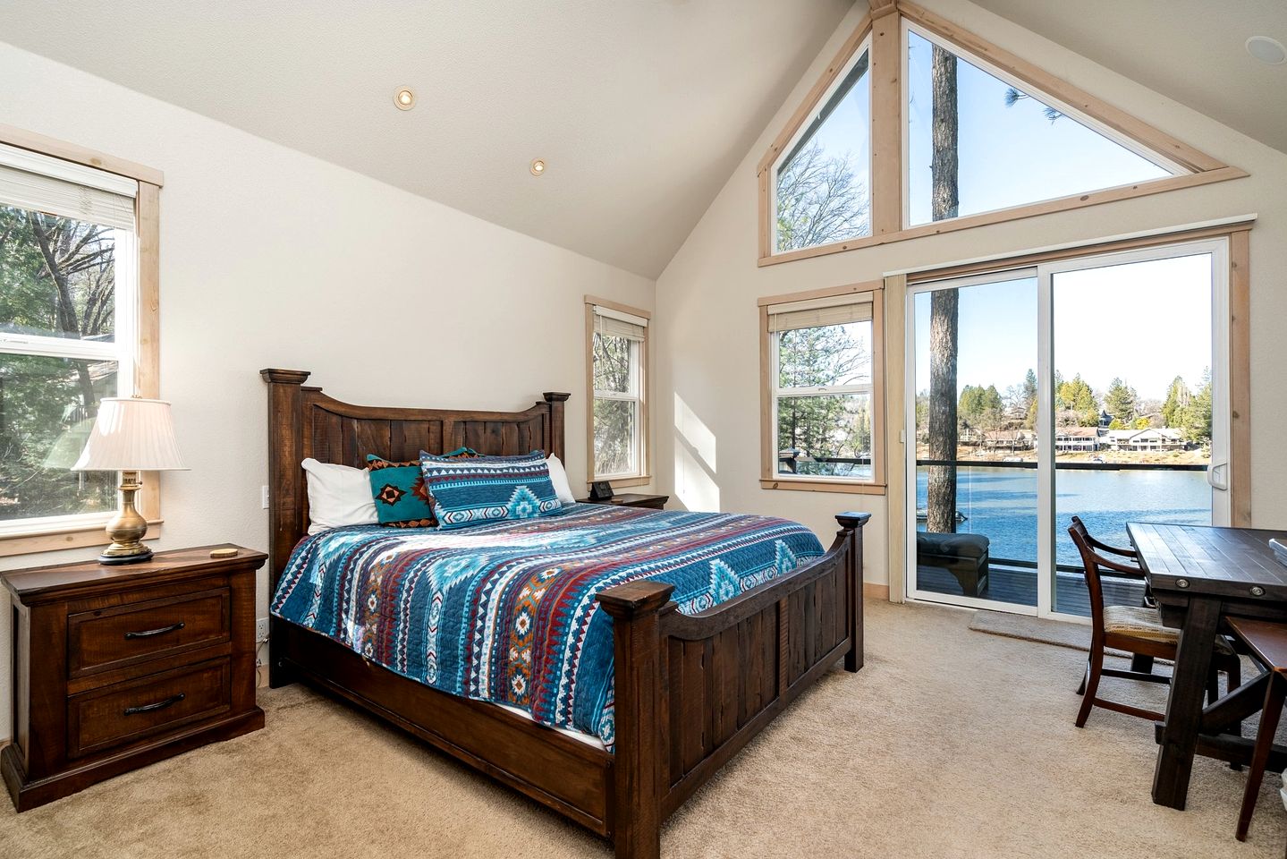 Luminous Secluded Villa with Pool Table and Spa Bath in Groveland, California