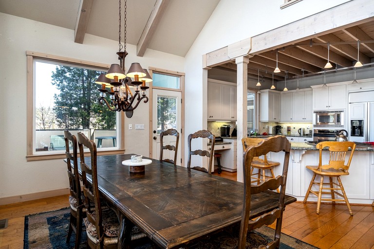 Villas (United States of America, Groveland, California)