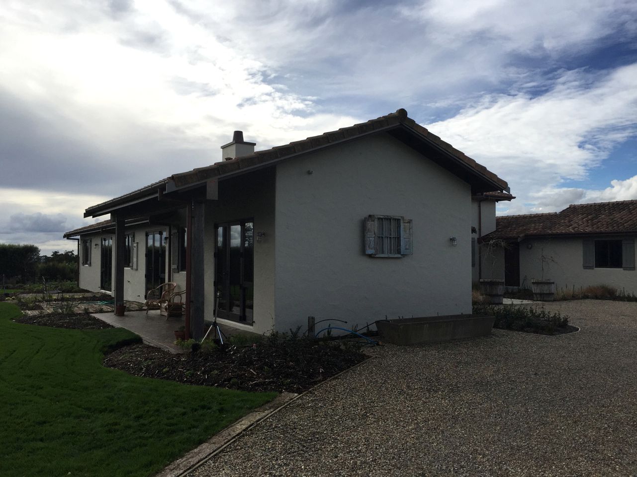 Romantic Room in a Secluded Country Bed and Breakfast near Bombay, Auckland