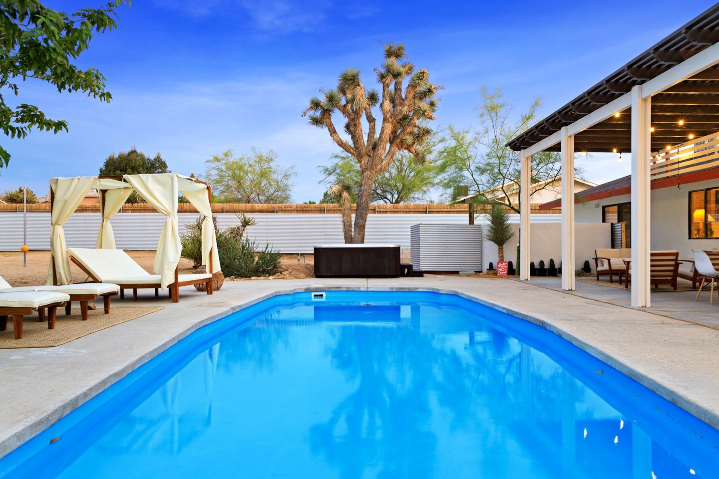 RedAwning Casa Coyoacan Pool, Hot Tub, Fire pit & more!, Vacation