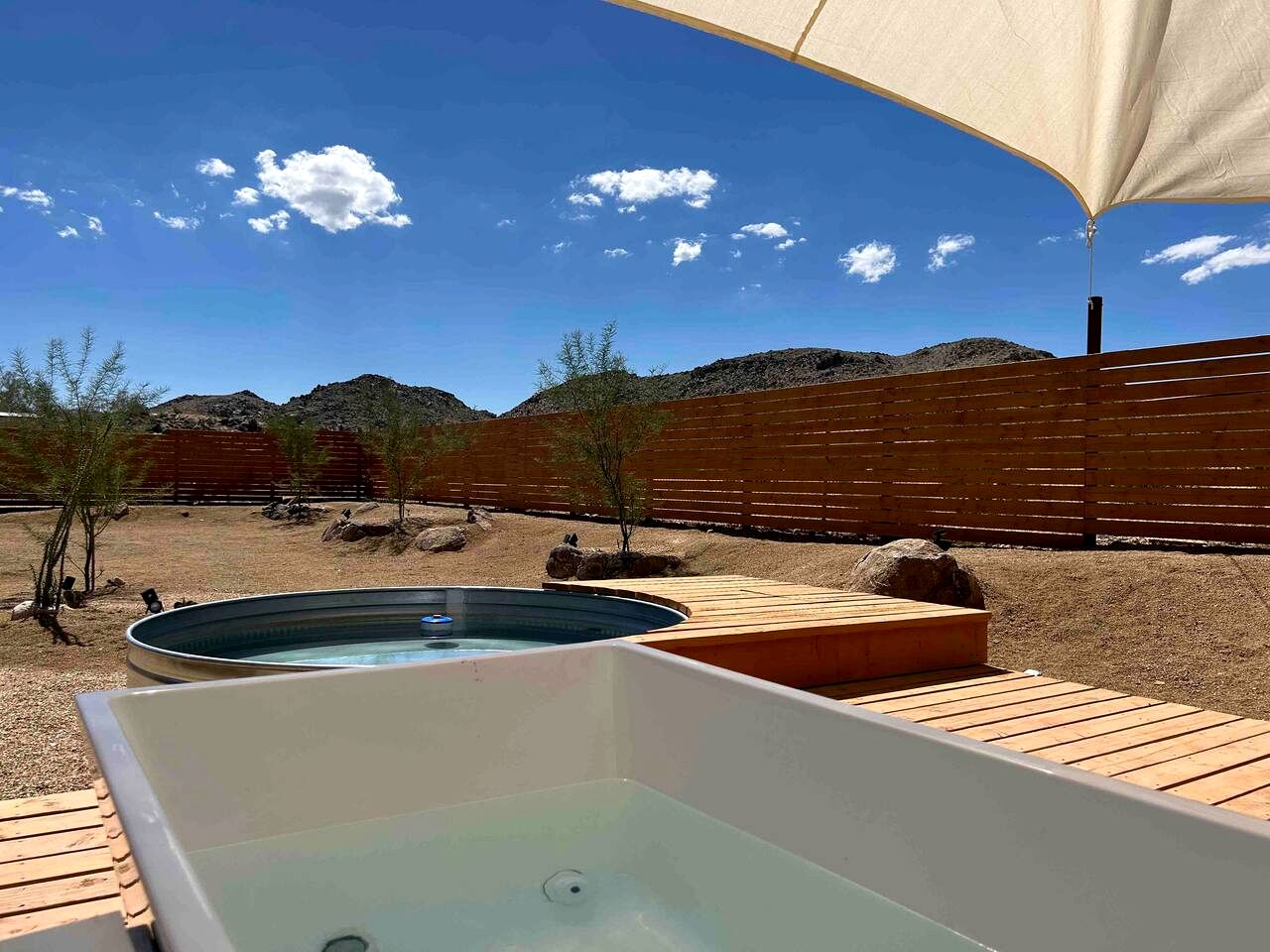 Spectacular Desert Cottage with Sauna and Jacuzzi in California