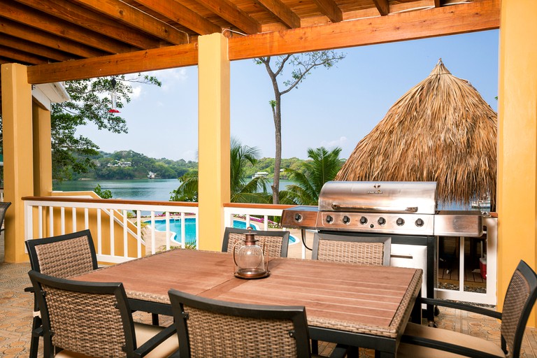 Beach Houses (Roatan, Islas de la Bahía, Honduras)