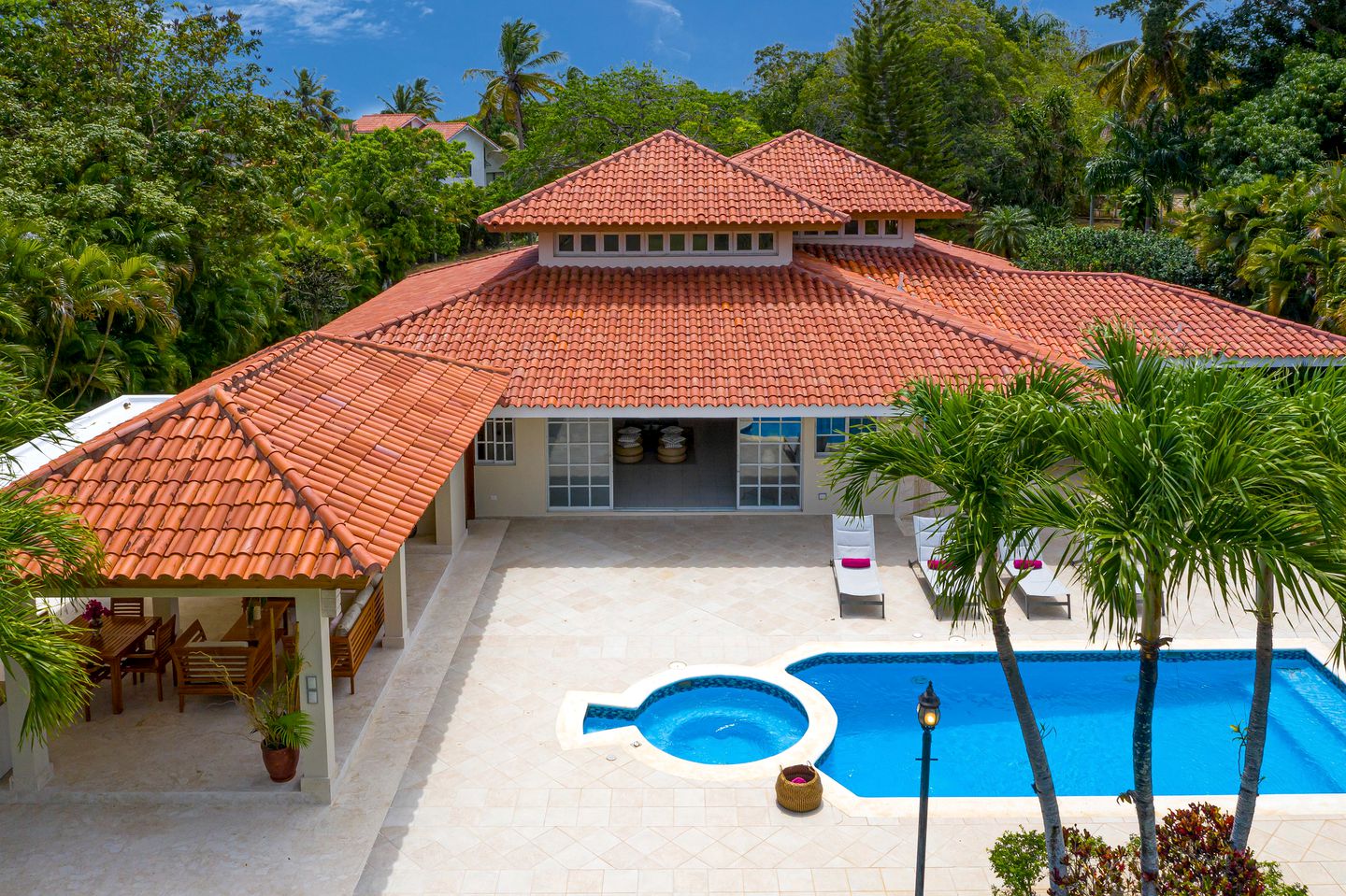 Gorgeous Caribbean Style Villa for an Amazing Family Retreat