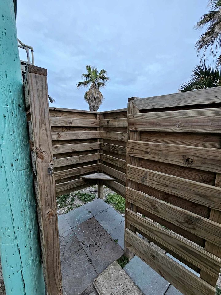 Colorful Spacious Beach House with Coast Views in Texas