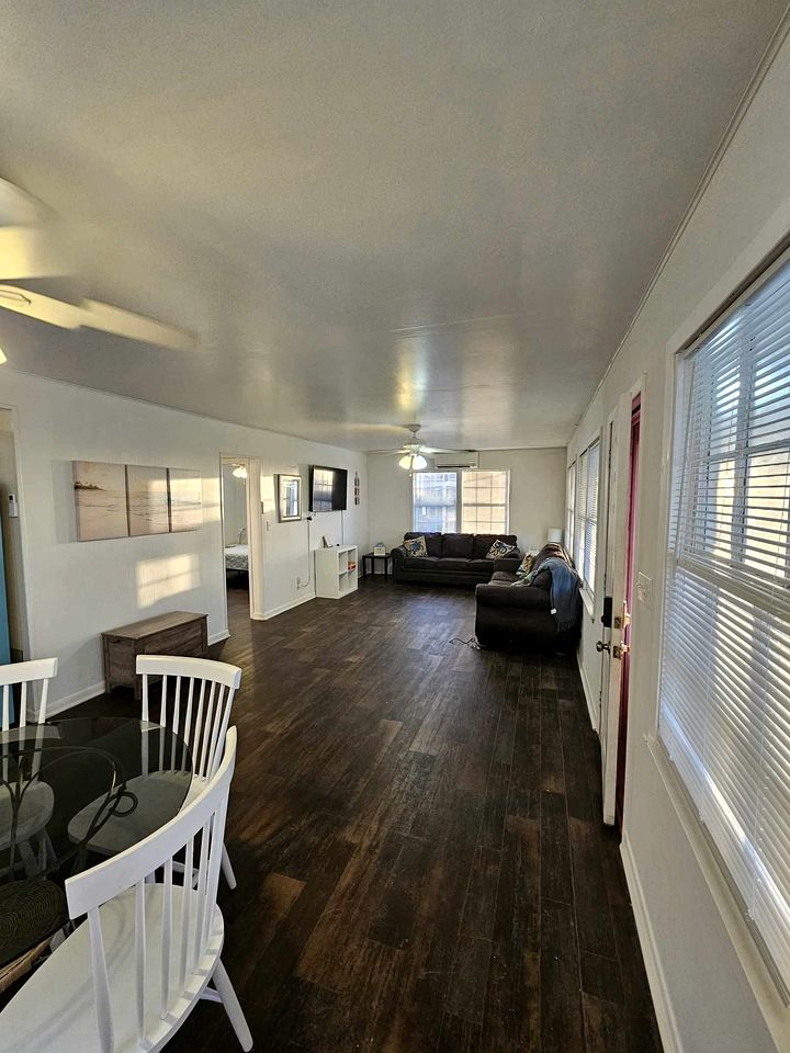 Colorful Spacious Beach House with Coast Views in Texas