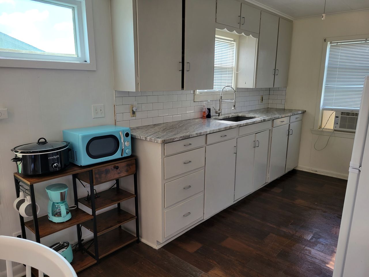Colorful Spacious Beach House with Coast Views in Texas