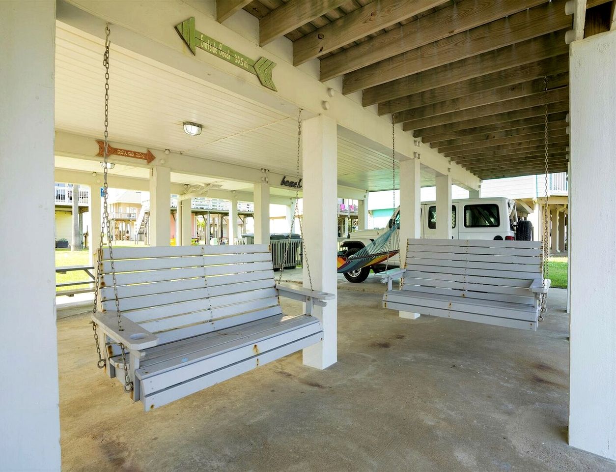 Relaxing Beach House with Incredible Sea Views for a Wonderful Family Getaway in Galveston, Texas