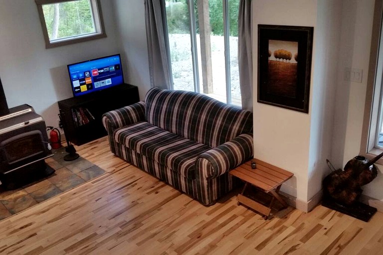 Cottages (Golden, British Columbia, Canada)