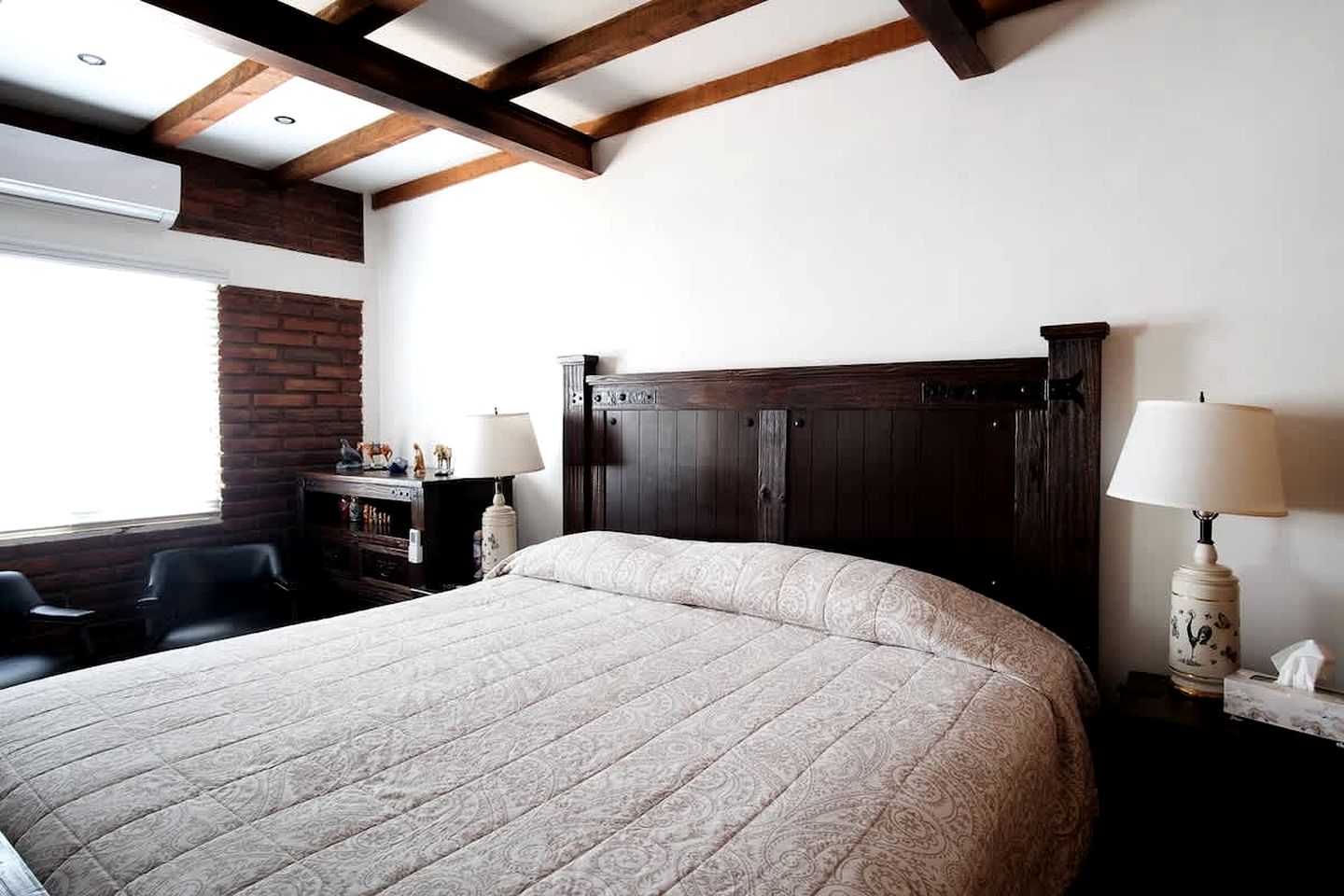 Stylish Countryside Suite with Fire Pit & Relaxing Outdoor Spaces in Baja California, Mexico