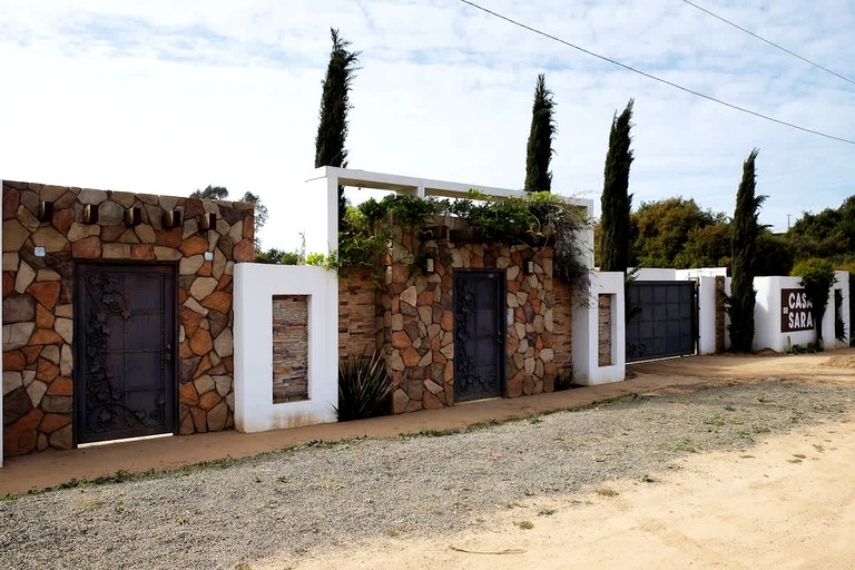 Cottages (Mexico, Valle De Guadalupe, Baja California)