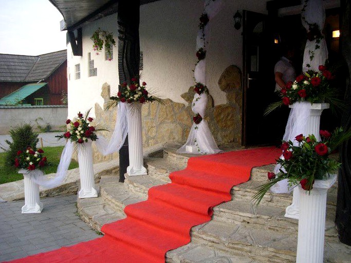 Nature Lodges (Sucevița, Nord-Est Region, Romania)