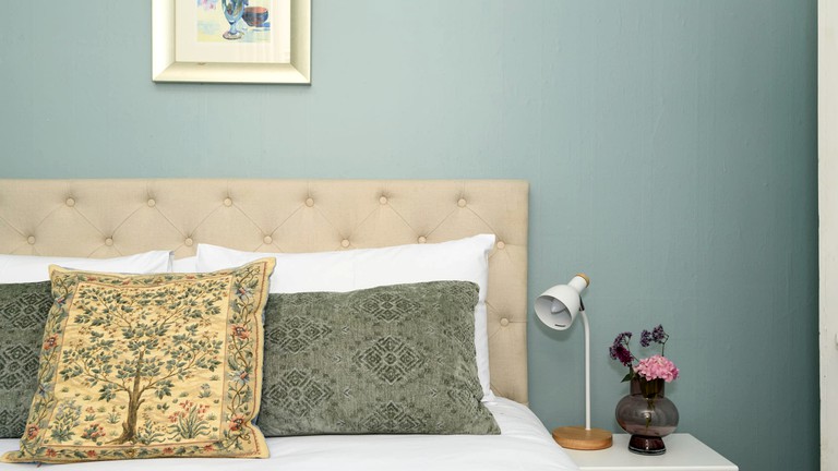 Cabins (Australia, Daylesford, Victoria)