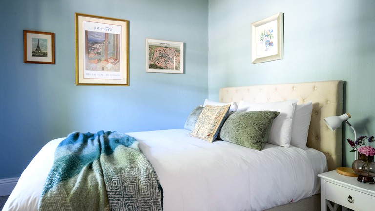 Cabins (Australia, Daylesford, Victoria)