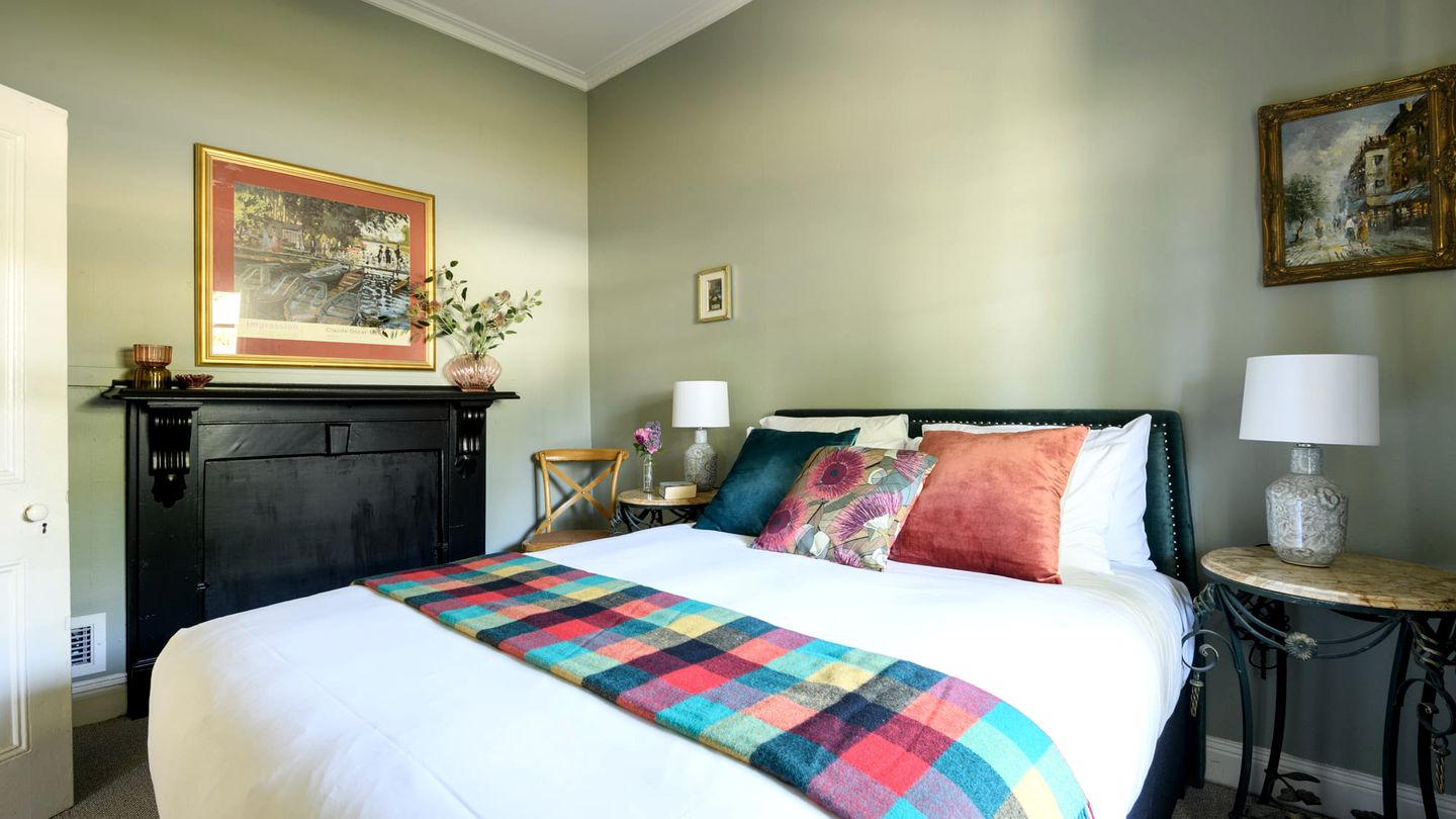 Wonderful Cabin with Fireplace in Daylesford, Victoria