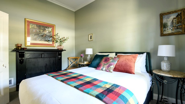 Cabins (Australia, Daylesford, Victoria)