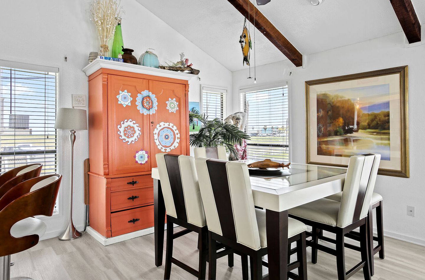 Charming Beach House with Breathtaking Ocean View and Spacious Decks in Jamaica Beach, Texas