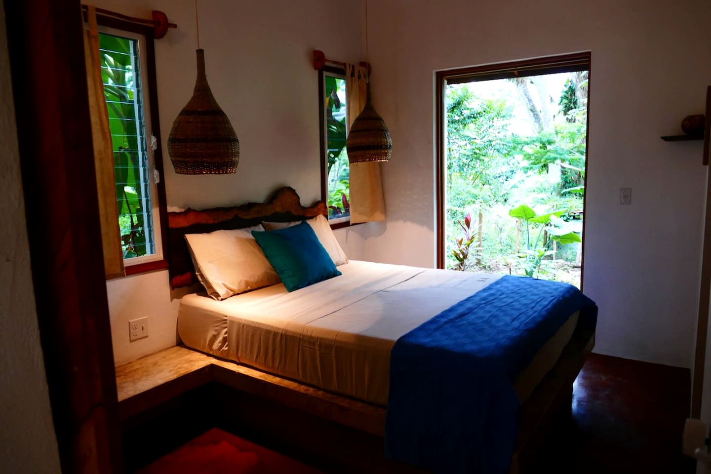 Amazing Forest Villa with Outdoor Shower Perfect for Nature Lovers in Belize