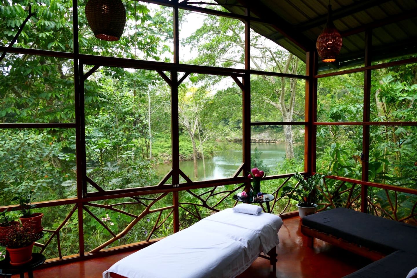 Amazing Forest Villa with Outdoor Shower Perfect for Nature Lovers in Belize