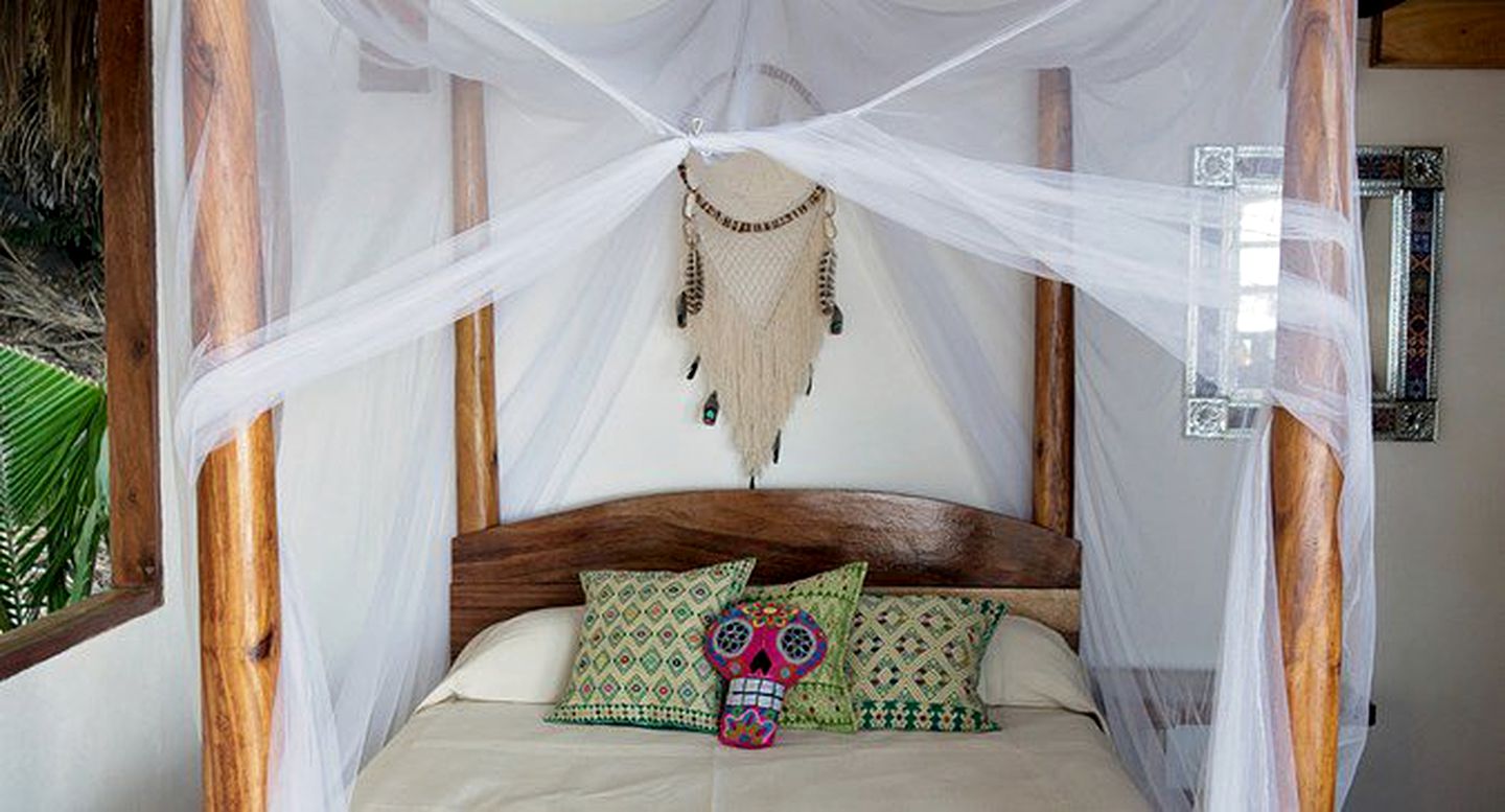 Open-Air Cabin Rental with Private Beach Access near Yelapa, Mexico