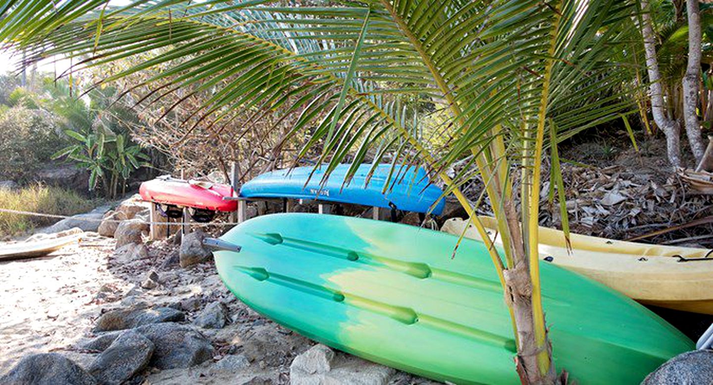 Open-Air Cabin Rental with Private Beach Access near Yelapa, Mexico