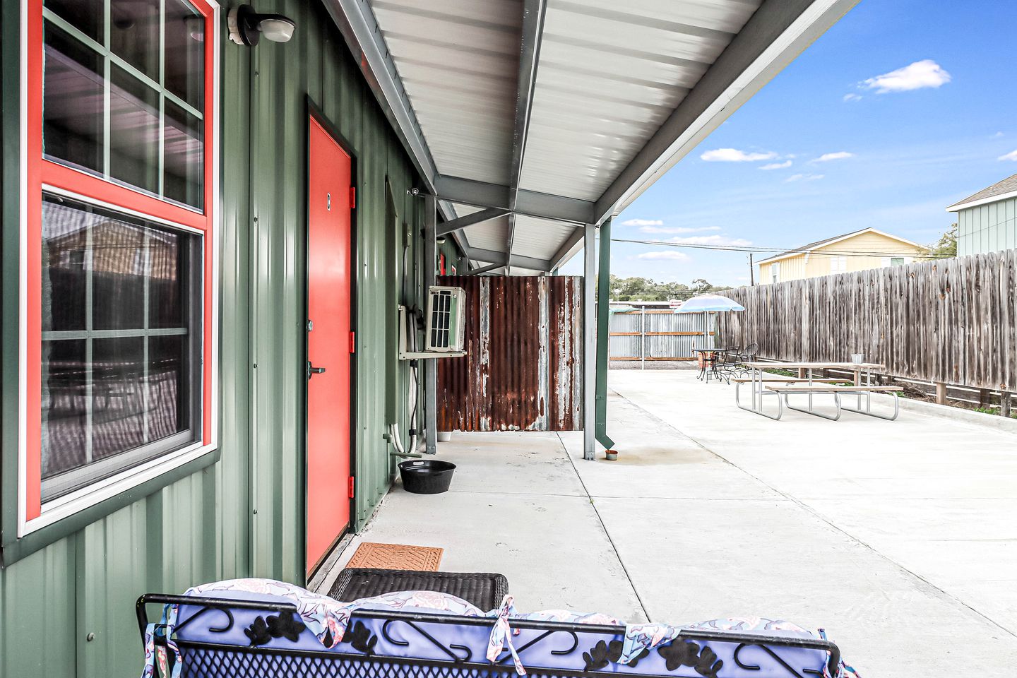Charming Rustic Cabin with Fire Pit near Estes Cove in Rockport, Texas