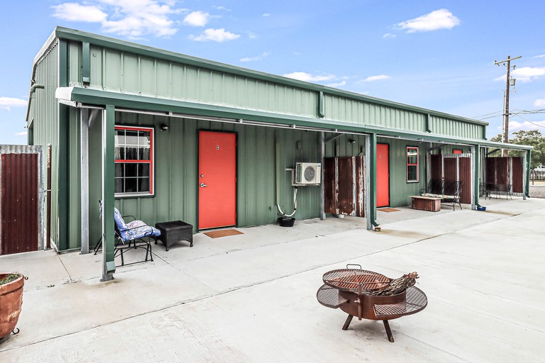 Amazing Container Cabin with Fire Pit Incredible for Water Activities in Rockport, Texas