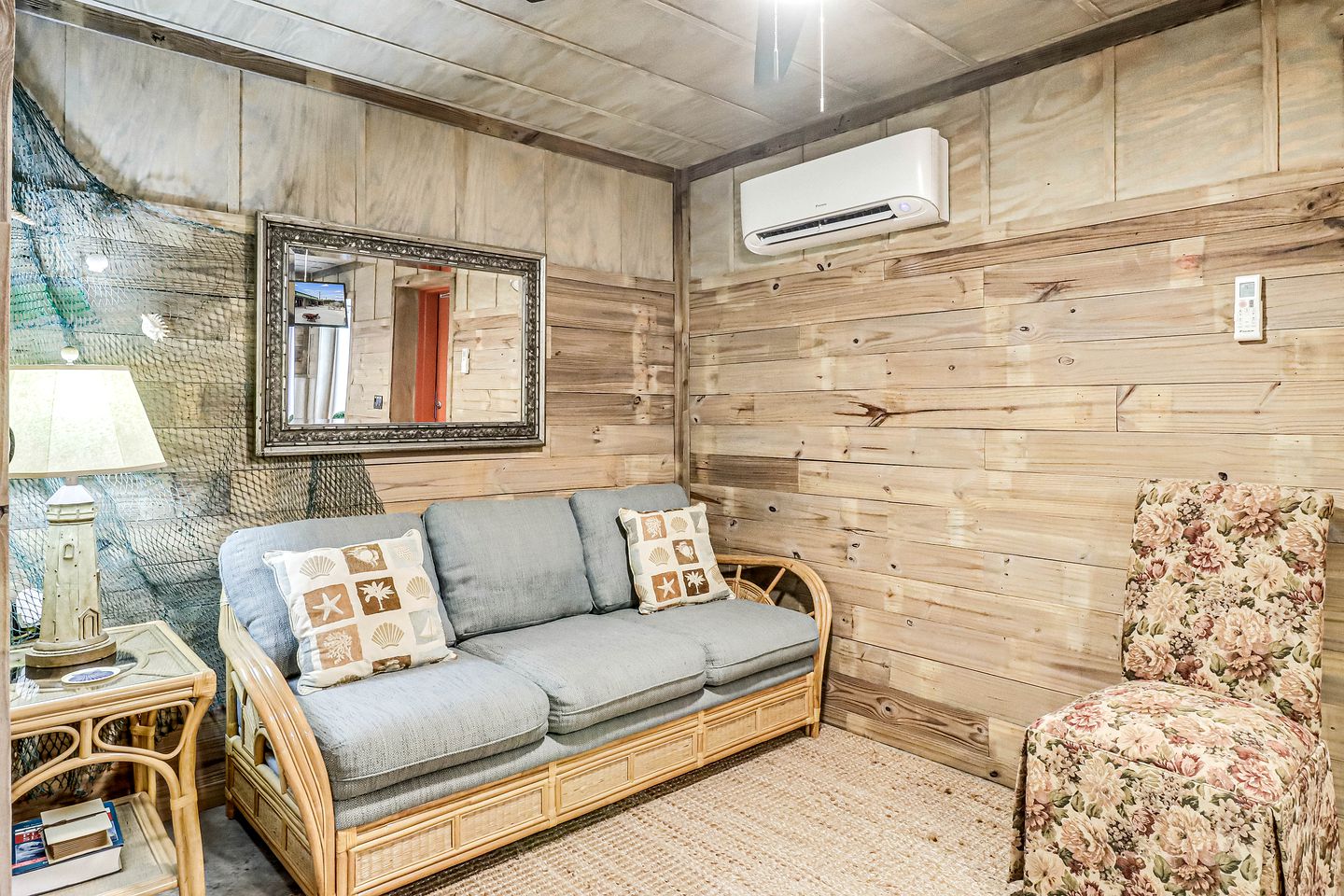 Amazing Container Cabin with Fire Pit Incredible for Water Activities in Rockport, Texas